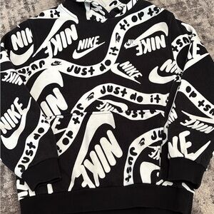 Nike Boys Hoodie Size Medium